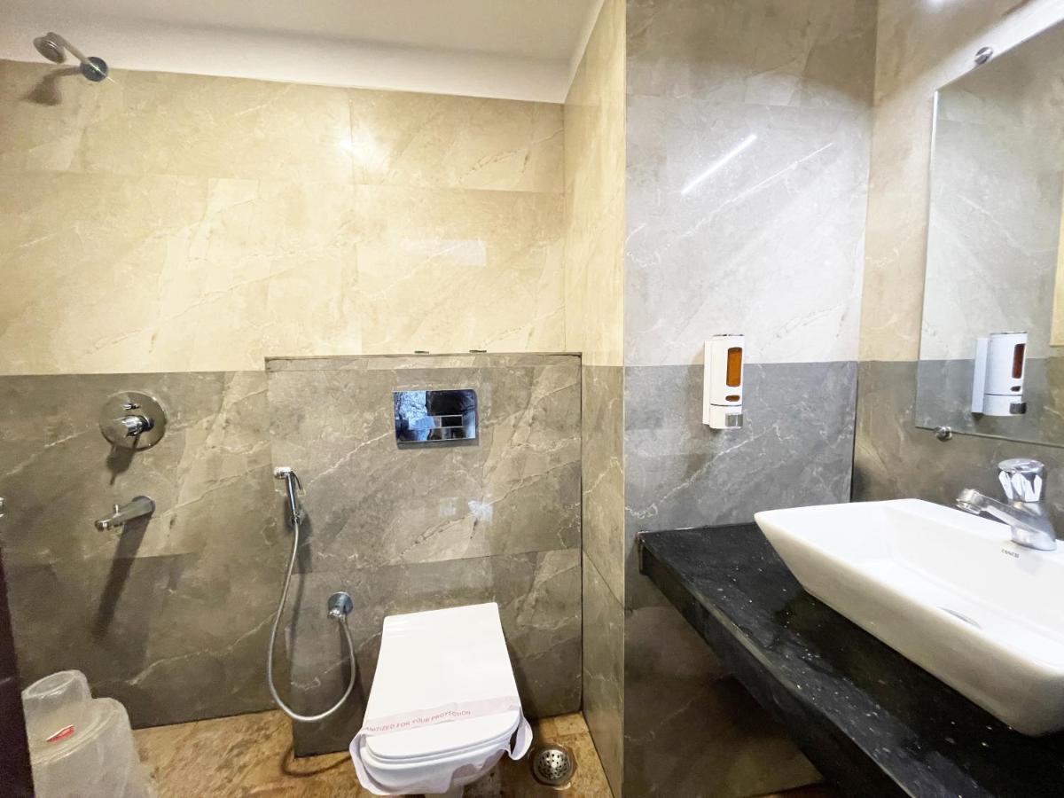 Ambika Palace 4*