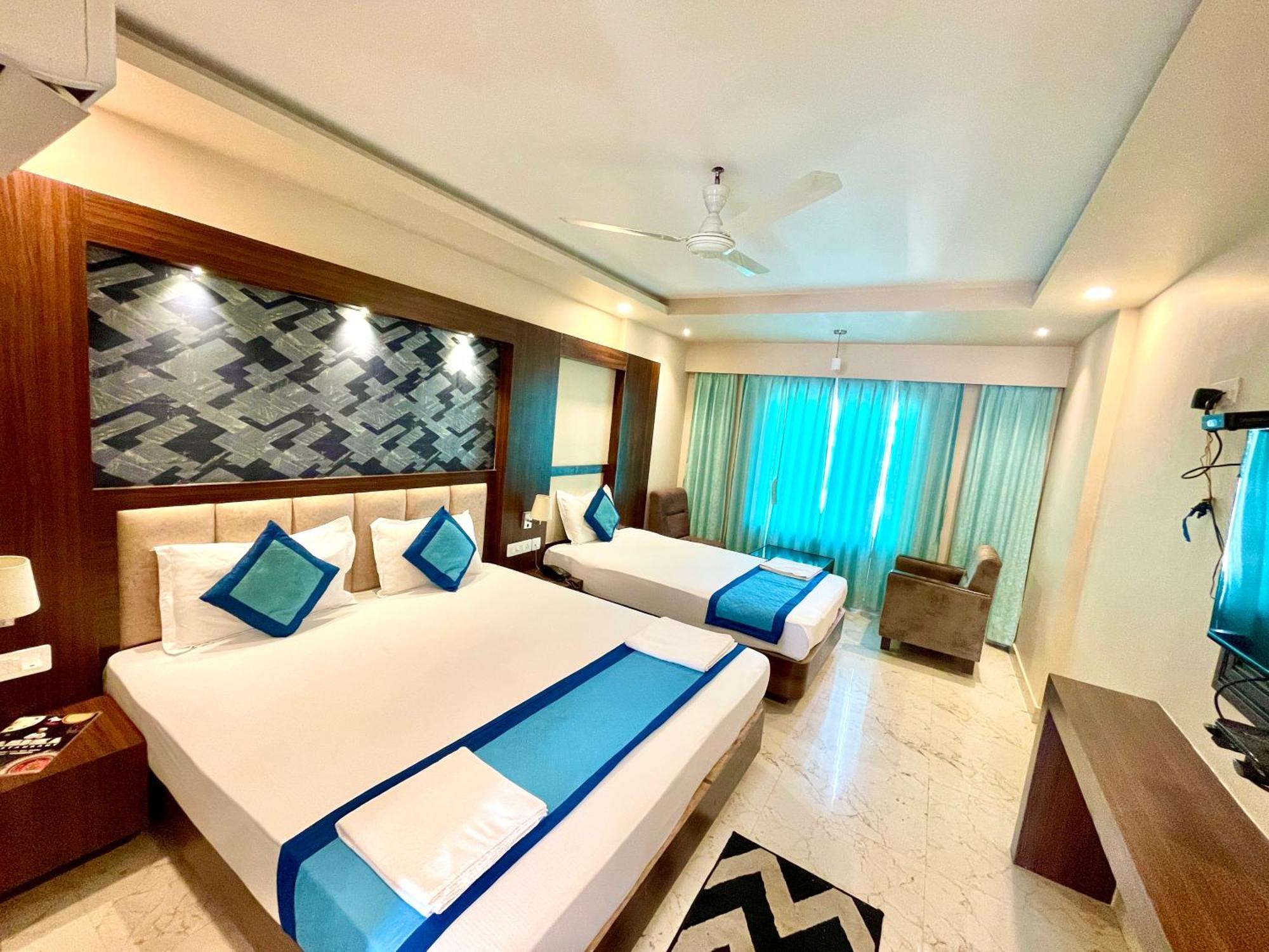 Hotel Ambika Palace
